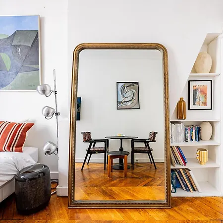 Luminous Oasis Steps From The Louvre Apartment *